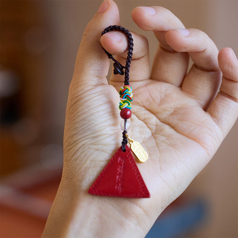 Buddha Stones Cinnabar Triangle Pattern Talisman Tieni lontani gli spiriti maligni Portachiavi