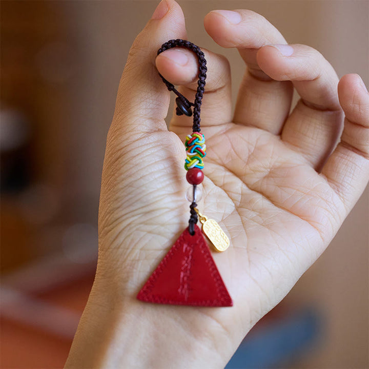 Buddha Stones Cinnabar Triangle Pattern Talisman Tieni lontani gli spiriti maligni Portachiavi