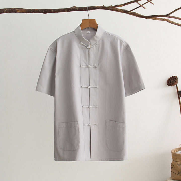 Camicia da uomo in cotone a maniche corte con bottoni a forma di rana cinese Buddha Stones Tang Suit con tasche - Grigio chiaro - US/UK/AU44, EU54 (4XL) - image 9