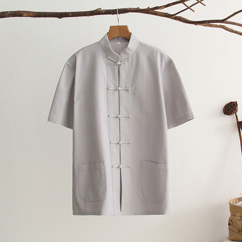 Camicia da uomo in cotone a maniche corte con bottoni a forma di rana cinese Buddha Stones Tang Suit con tasche - Grigio chiaro - US/UK/AU44, EU54 (4XL) - image 8