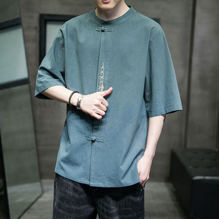 Camicia da uomo in cotone a mezza manica con ricamo a bottone con rana, tinta unita, motivo Buddha Stones - image 7