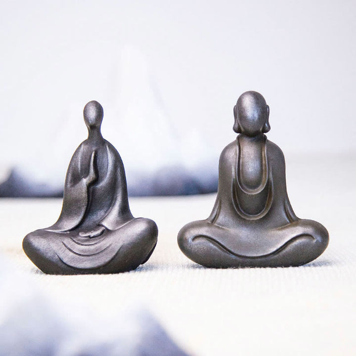 Buddha Stones Buddha tibetano polvere di ferro ruggine statua in resina fusa decorazione da scrivania