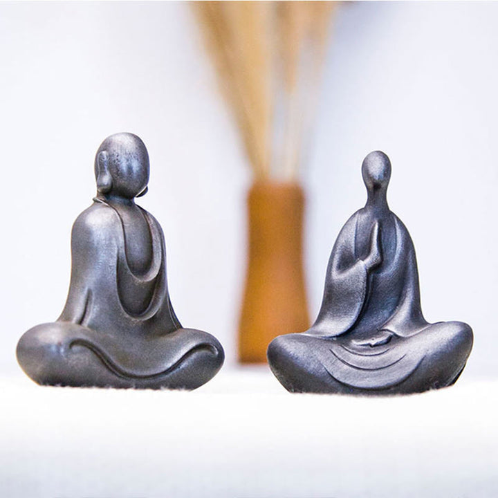 Buddha Stones Buddha tibetano polvere di ferro ruggine statua in resina fusa decorazione da scrivania