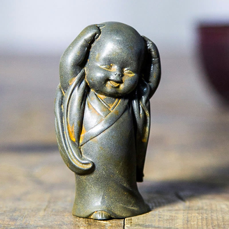Buddha Stones Piccolo Monaco Meditante Ferro Polvere Ruggine Statua Resina Decorazione Scrivania - image 18