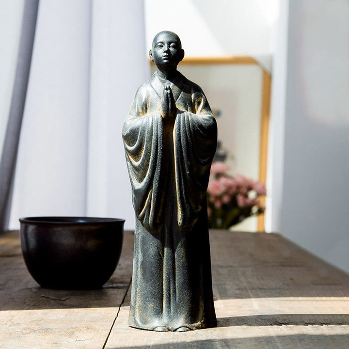 Buddha Stones Meditazione Monaco Preghiera Polvere di Ferro Ruggine Statua Resina Decorazione per la Casa