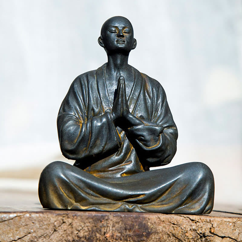 Buddha Stones Meditazione Monaco Preghiera Polvere di Ferro Ruggine Statua Resina Decorazione per la Casa
