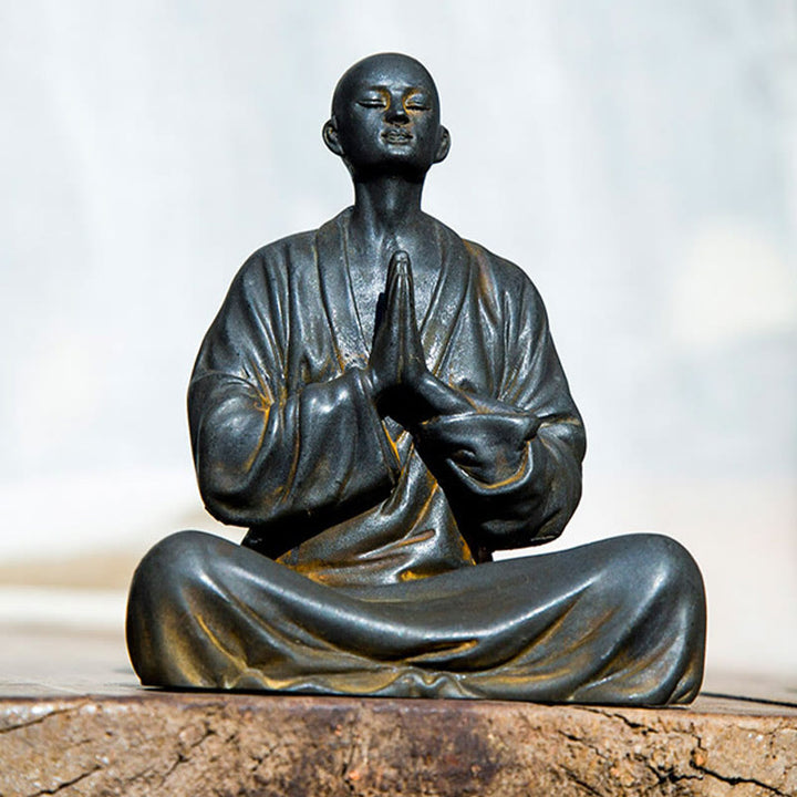 Buddha Stones Meditazione Monaco Preghiera Polvere di Ferro Ruggine Statua Resina Decorazione per la Casa