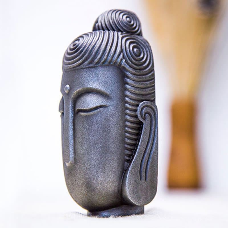 Buddha Stones Occhi Chiusi Buddha in Meditazione Statua in Resina Ruggine Polvere di Ferro Decorazione per la Casa