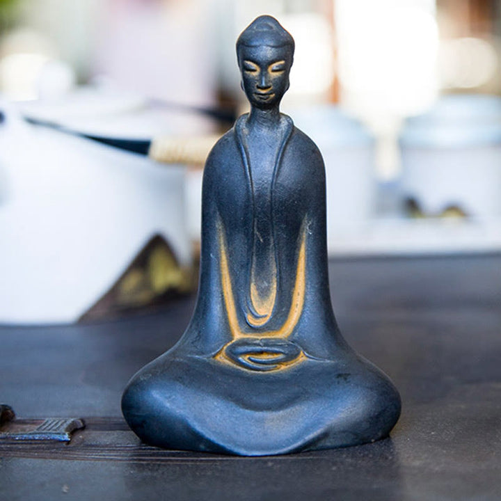 Buddha Stones Fatto a Mano Buddha Sakyamuni Polvere di Ferro Ruggine Statua in Resina Decorazione per la Casa