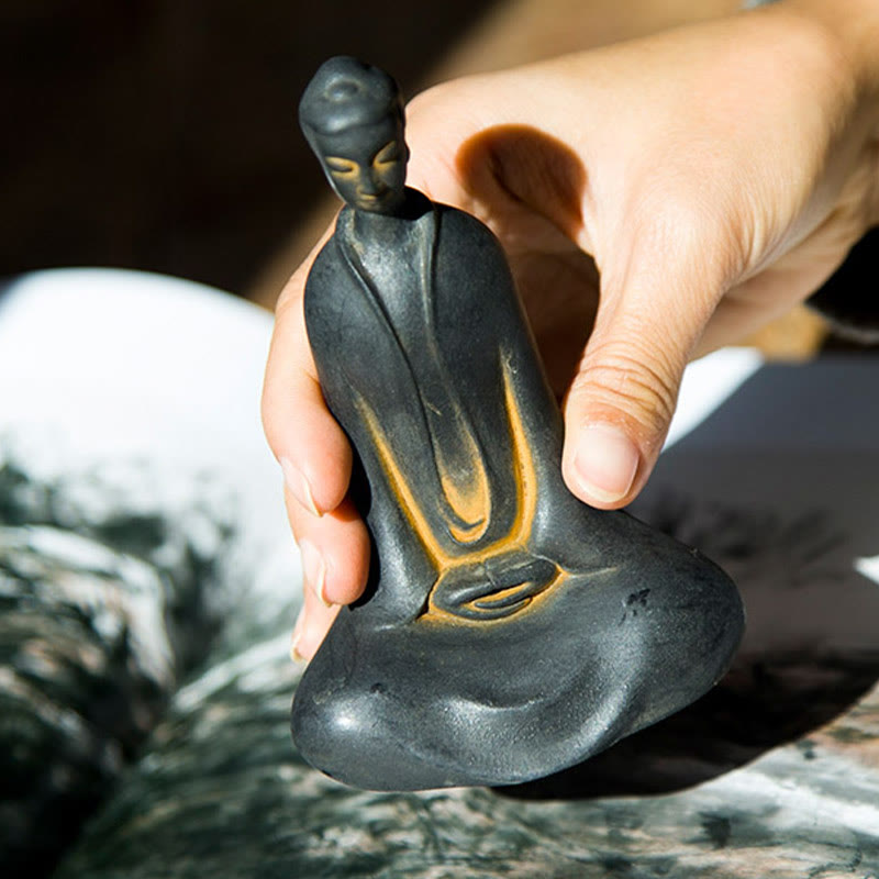 Buddha Stones Fatto a Mano Buddha Sakyamuni Polvere di Ferro Ruggine Statua in Resina Decorazione per la Casa