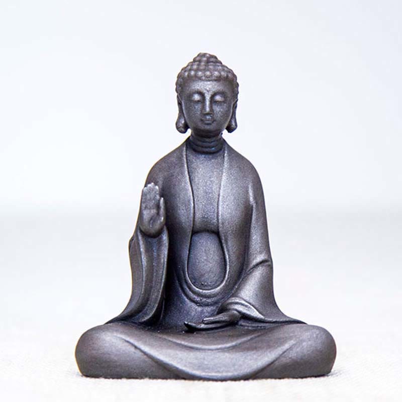 Buddha Stones Meditazione fatta a mano Buddha Sakyamuni Polvere di ferro Ruggine Statua in resina Decorazione