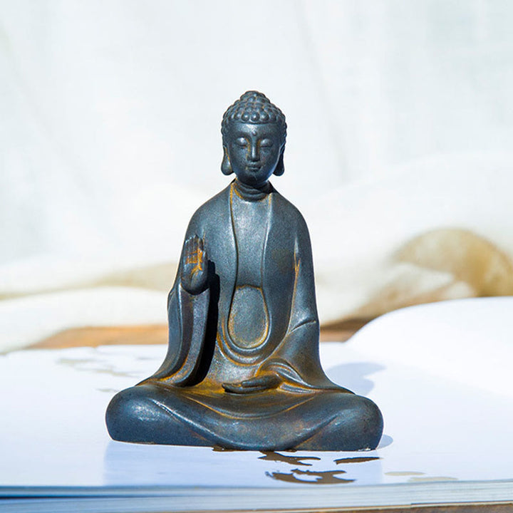 Buddha Stones Meditazione fatta a mano Buddha Sakyamuni Polvere di ferro Ruggine Statua in resina Decorazione