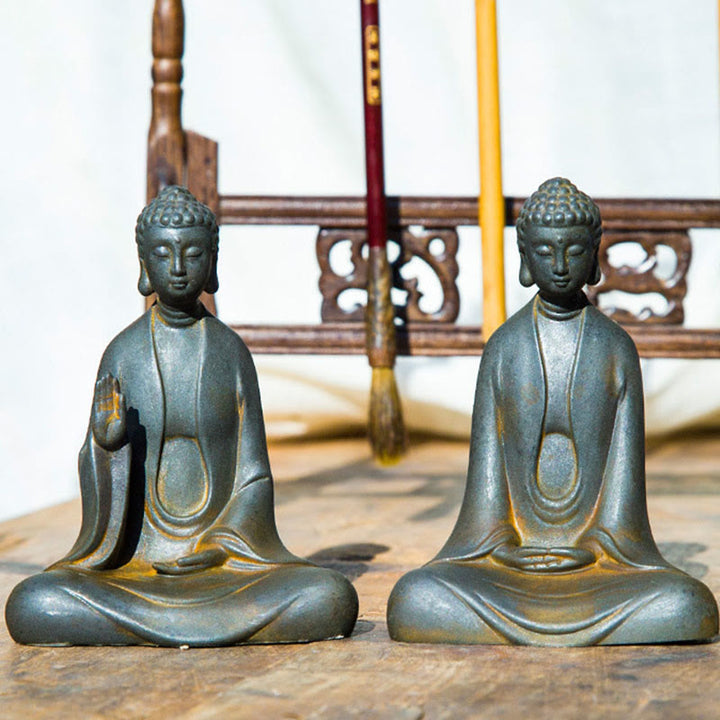 Buddha Stones Meditazione fatta a mano Buddha Sakyamuni Polvere di ferro Ruggine Statua in resina Decorazione
