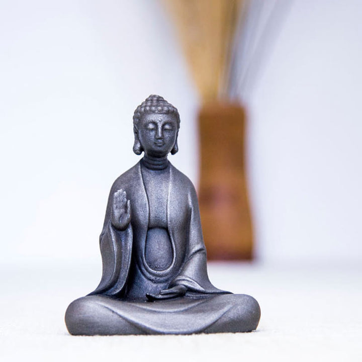 Buddha Stones Meditazione fatta a mano Buddha Sakyamuni Polvere di ferro Ruggine Statua in resina Decorazione