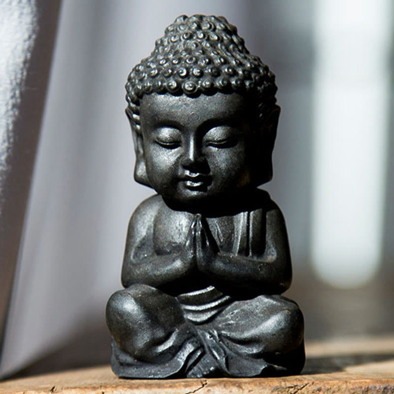 Buddha Stones fatte a mano Piccolo Buddha Sakyamuni in polvere di ferro Statua in resina fusa ruggine Decorazione