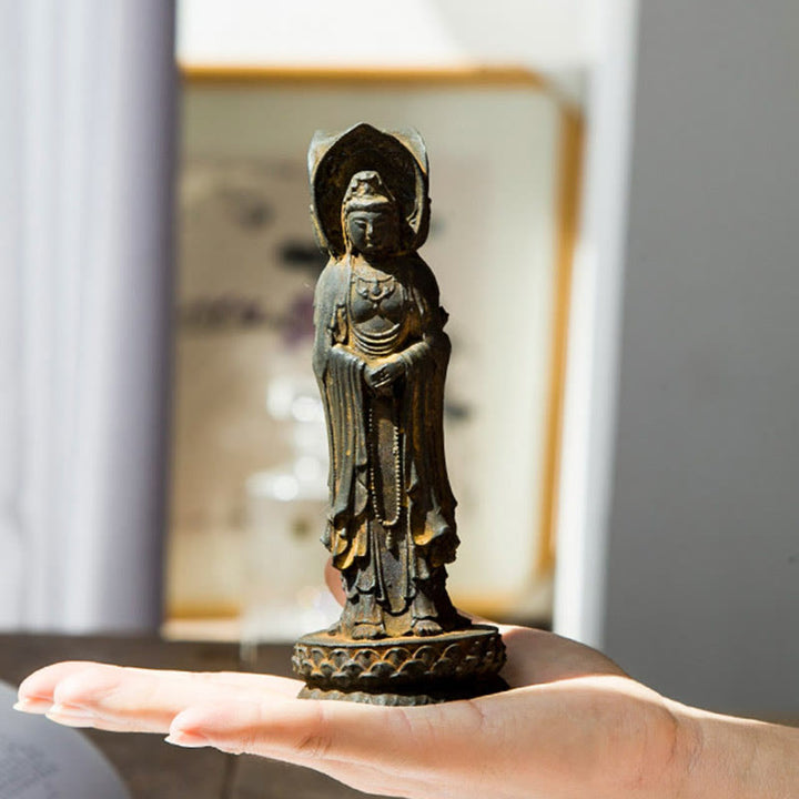 Buddha Stones Triangolare Kwan Yin Avalokitesvara Ferro Polvere Ruggine Resina Statua Ricchezza Decorazione Scrivania