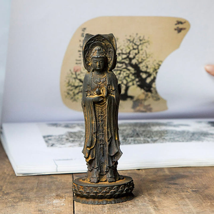Buddha Stones Triangolare Kwan Yin Avalokitesvara Ferro Polvere Ruggine Resina Statua Ricchezza Decorazione Scrivania