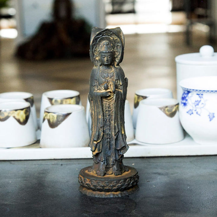 Buddha Stones Triangolare Kwan Yin Avalokitesvara Ferro Polvere Ruggine Resina Statua Ricchezza Decorazione Scrivania