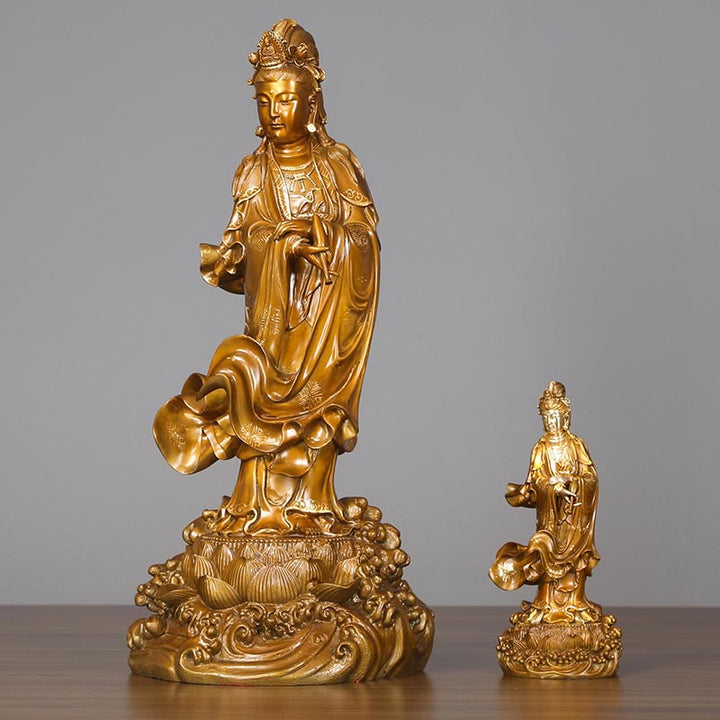 Buddha Stones Kwan Yin Avalokitesvara che tiene un vaso Statua in rame armonia in ottone Decorazione per la casa