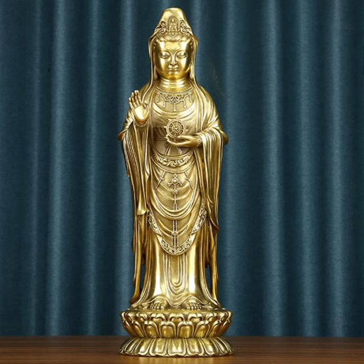 Buddha Stones Kwan Yin Avalokitesvara che tiene la ruota del Dharma Ricchezza Statua in ottone e rame Decorazione
