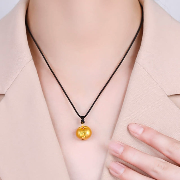 Collana con ciondolo a forma di corda con motivo a lucchetto con carattere Fu in oro 999 Buddha Stones