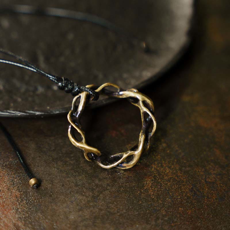 Collana con ciondolo fatto a mano in ottone e rame vintage con pietre Buddha Stones portafortuna