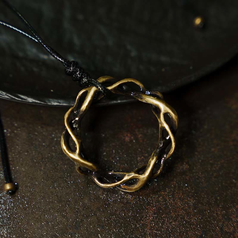 Collana con ciondolo fatto a mano in ottone e rame vintage con pietre Buddha Stones portafortuna