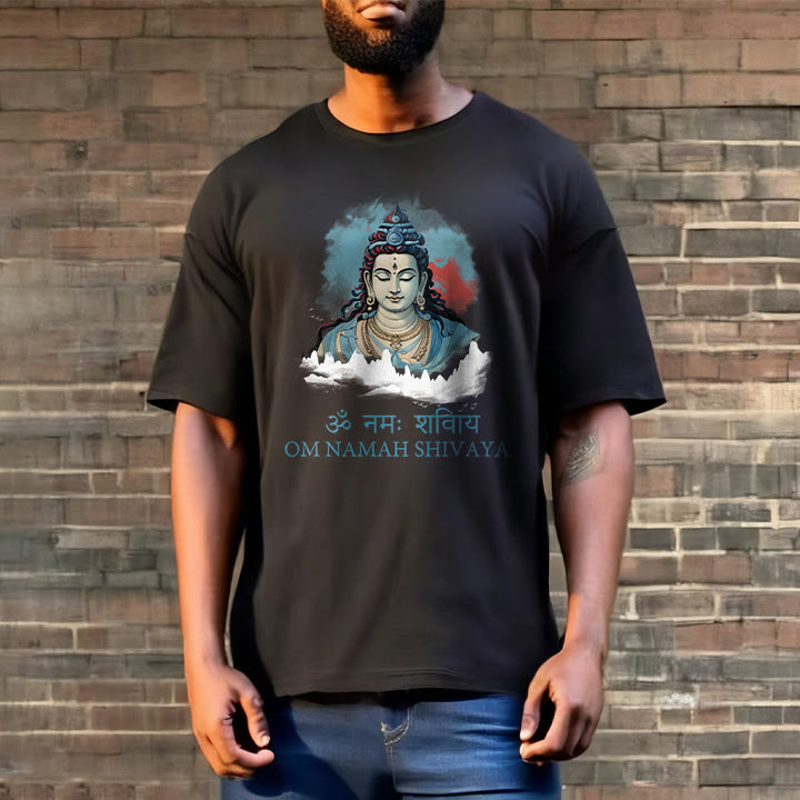 T-shirt con t-shirt con nuvole colorate in sanscrito Buddha Stones OM NAMAH SHIVAYA