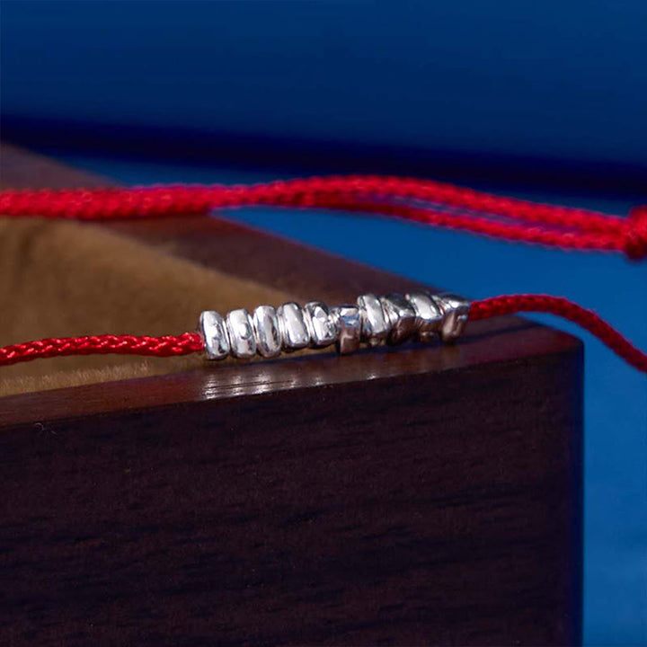 Braccialetto in corda ultra sottile intrecciata con piccoli pezzi di protezione in argento sterling 925 fatto a mano Buddha Stones
