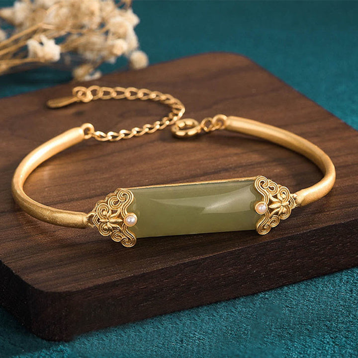 Braccialetto portafortuna placcato oro 24K con Buddha Stones in giada Hetian