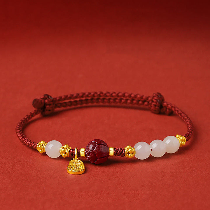 Braccialetto con corda rossa della fortuna placcato oro 24K con carattere Fu Buddha Stones Jade Cinnabar