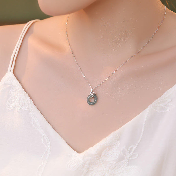 Collana con ciondolo a forma di serpente Buddha Stones in argento sterling 925, oro 18 carati, giada e fibbia della pace