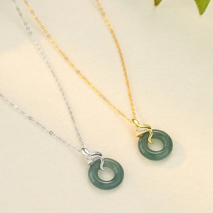 Collana con ciondolo a forma di serpente Buddha Stones in argento sterling 925, oro 18 carati, giada e fibbia della pace