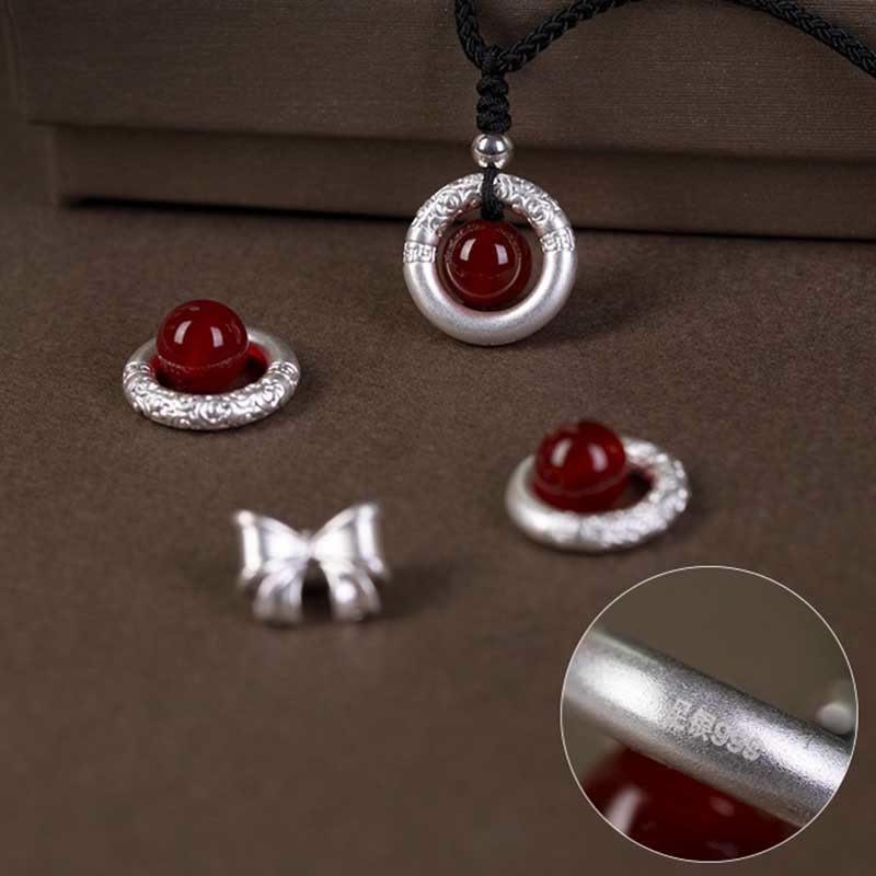 Collana con ciondolo a forma di fibbia della pace in agata rossa in argento sterling 999 con Buddha Stones e benedizione
