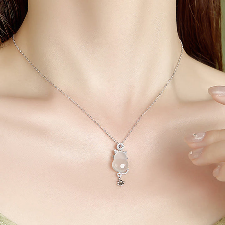 Collana con ciondolo di protezione per gatti in giada bianca e zucca, placcata in argento sterling 925 e oro 14k, con Buddha Stones - image 4