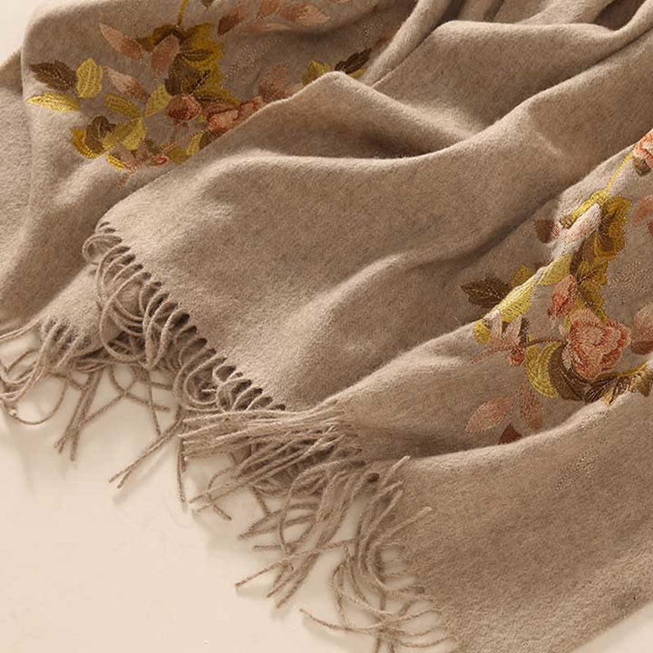 Scialle di lana con Buddha Stones , ricamo di fiori Weiyang, nappa, sciarpa da viaggio invernale e calda - image 4