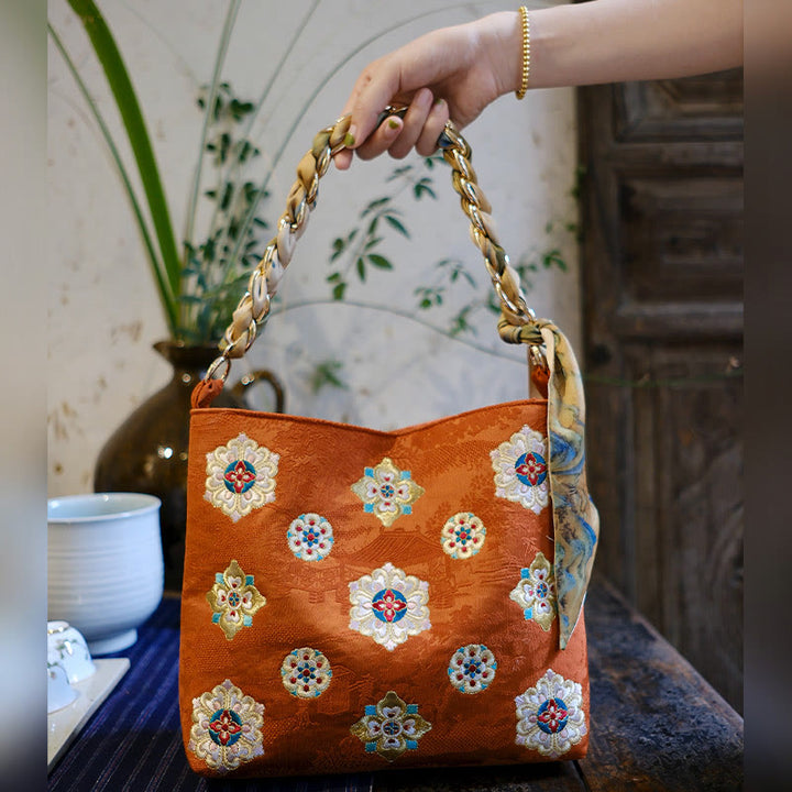 Borsa a tracolla per lo shopping in raso con ricamo Buddha Stones Su Journey