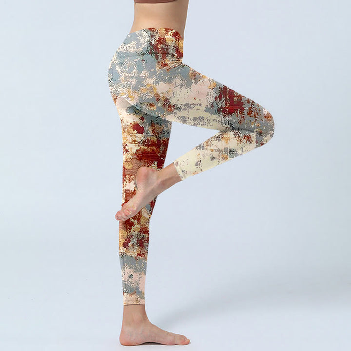 Leggings da yoga da donna con stampa astratta, beige, rosso e grigio, modello Buddha Stones - image 4