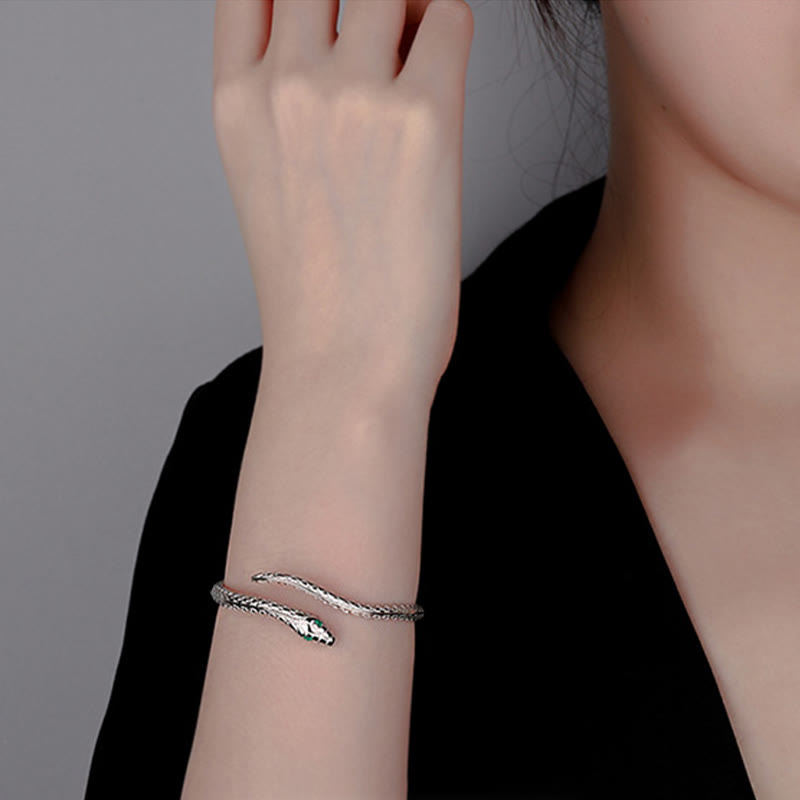 Braccialetto di benedizione dell'anno del serpente a forma di serpente in argento sterling 999 Buddha Stones