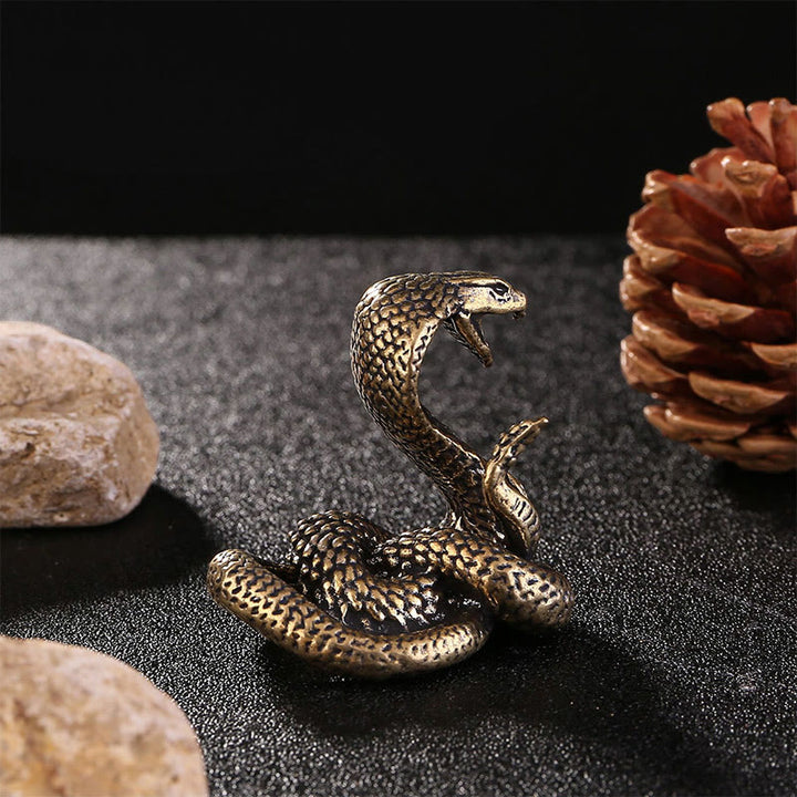 Buddha Stones Mini Piccolo Anno del Serpente Cobra Ottone Rame Decorazione per la casa