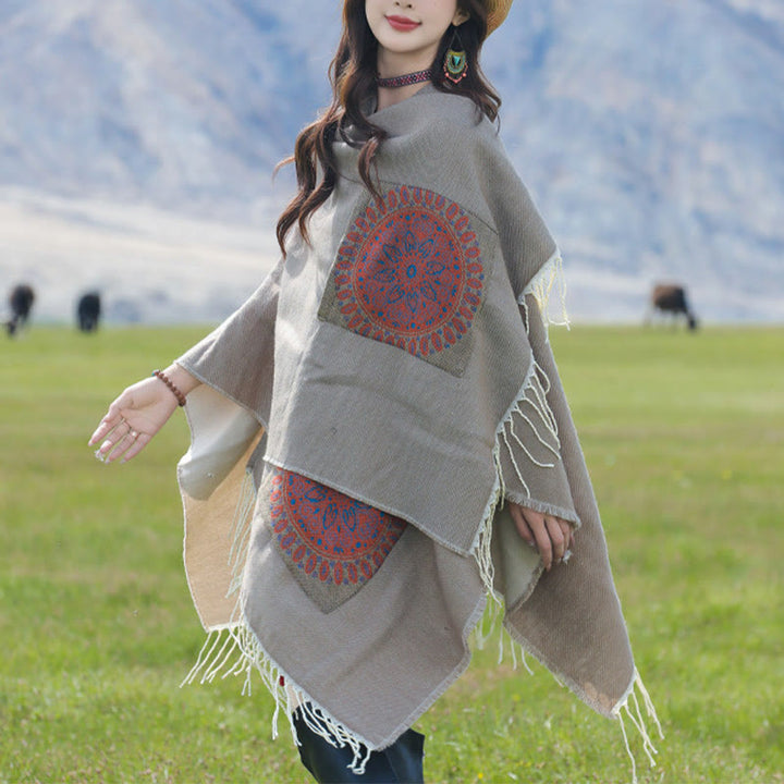 Buddha Stones con nappe, scialle avvolgente con tasche, motivo geometrico rotondo mandala tibetano, autunno inverno