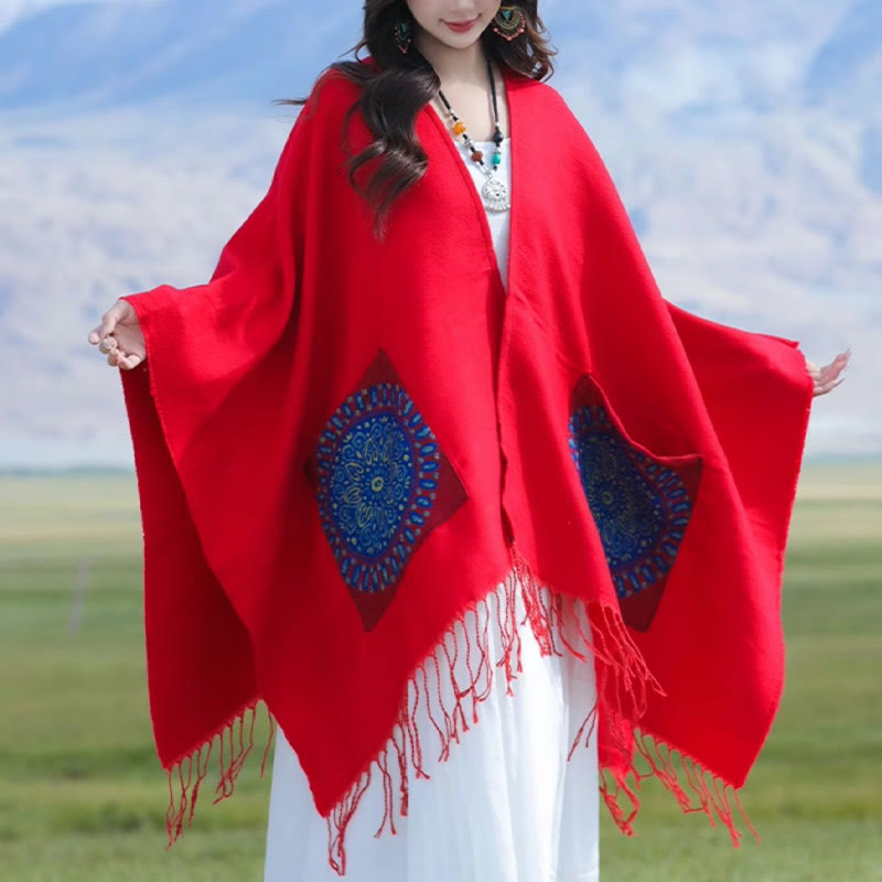 Buddha Stones con nappe, scialle avvolgente con tasche, motivo geometrico rotondo mandala tibetano, autunno inverno - image 4