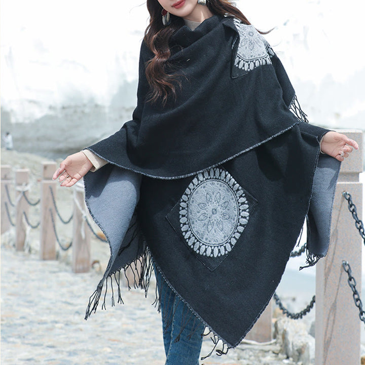 Buddha Stones con nappe, scialle avvolgente con tasche, motivo geometrico rotondo mandala tibetano, autunno inverno