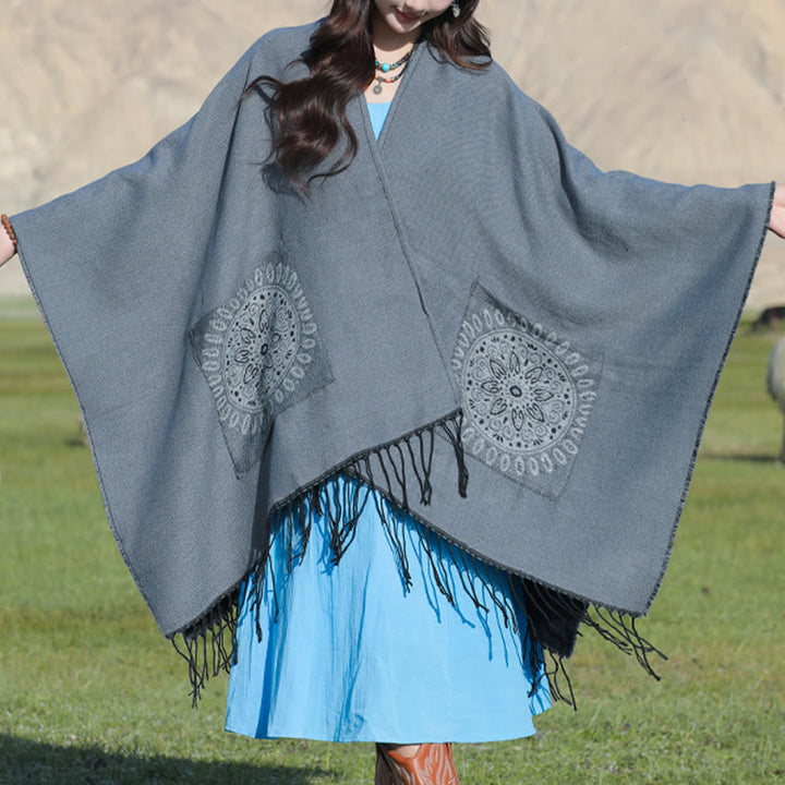 Buddha Stones con nappe, scialle avvolgente con tasche, motivo geometrico rotondo mandala tibetano, autunno inverno