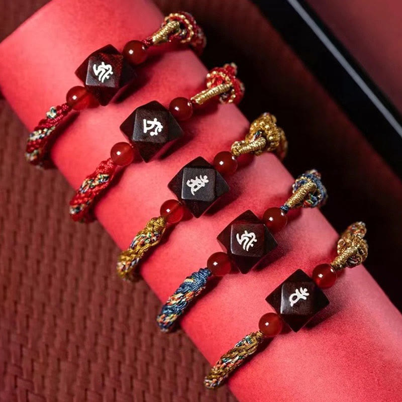 Buddha Stones Zodiaco cinese Buddha natale Piccola foglia Sandalo rosso Corda rossa Braccialetto di protezione