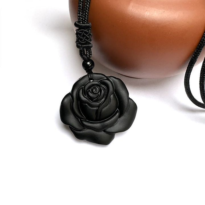 Collana con ciondolo di purificazione di rosa nera con corda di ossidiana nera Buddha Stones
