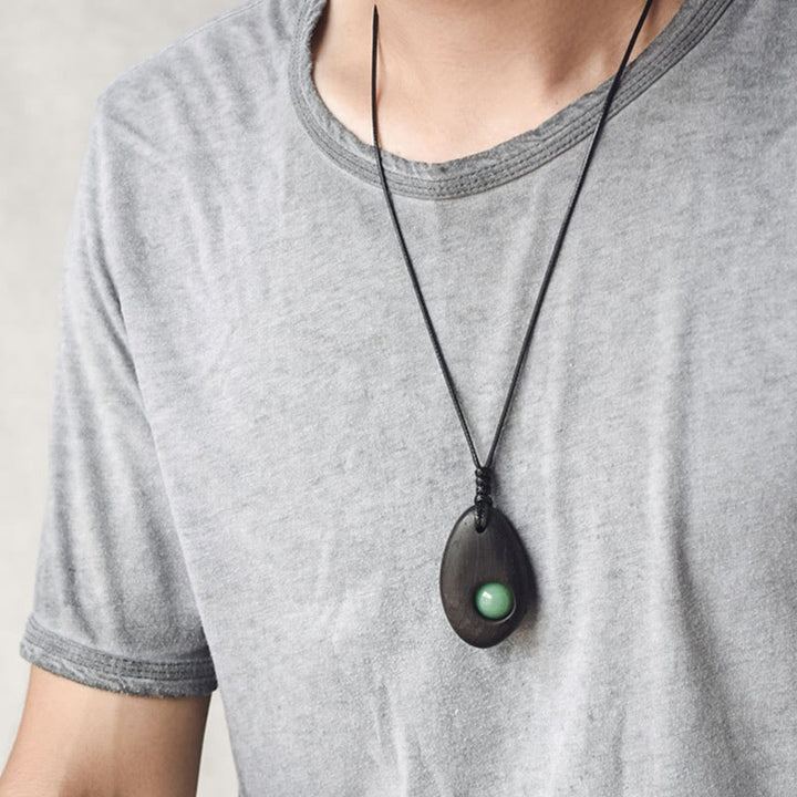 Collana pendente Buddha Stones, legno di ebano, avventurina verde, pace e calma
