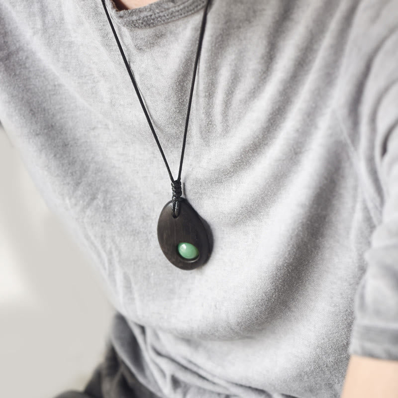 Collana pendente Buddha Stones, legno di ebano, avventurina verde, pace e calma