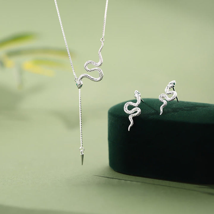 Set di orecchini pendenti con collana e ciondolo dell'anno del serpente in argento sterling 925 Buddha Stones