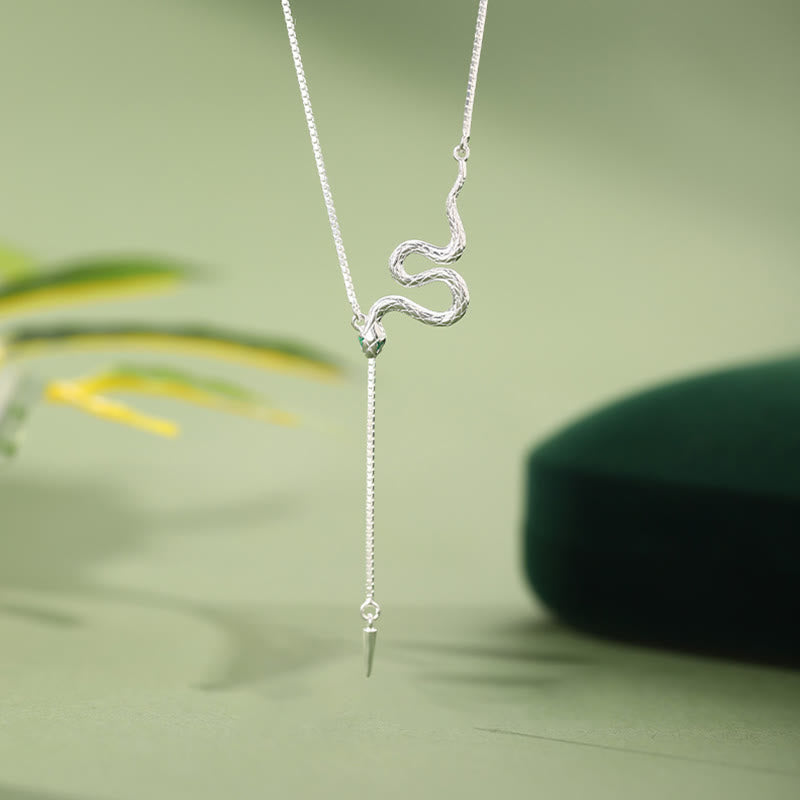 Set di orecchini pendenti con collana e ciondolo dell'anno del serpente in argento sterling 925 Buddha Stones